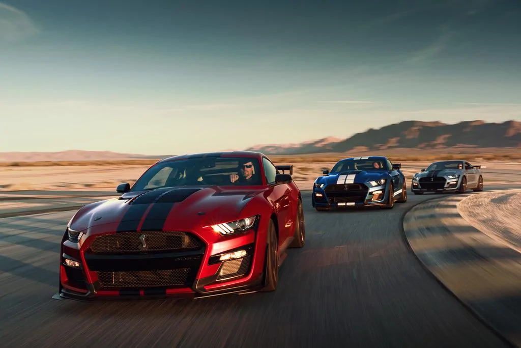 2020-Shelby-GT500-Mustang-Carbon-Fiber-Track-Package-6_zpsi1zvof2k.webp