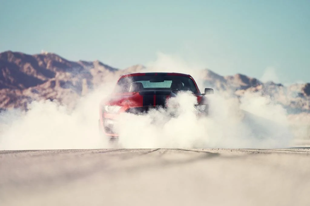 2020-Shelby-GT500-Mustang-Carbon-Fiber-Track-Package-8_zpsdmswv7xq.webp