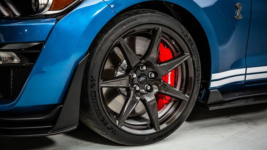 2020-ford-shelby-mustang-gt500-4 (1).webp