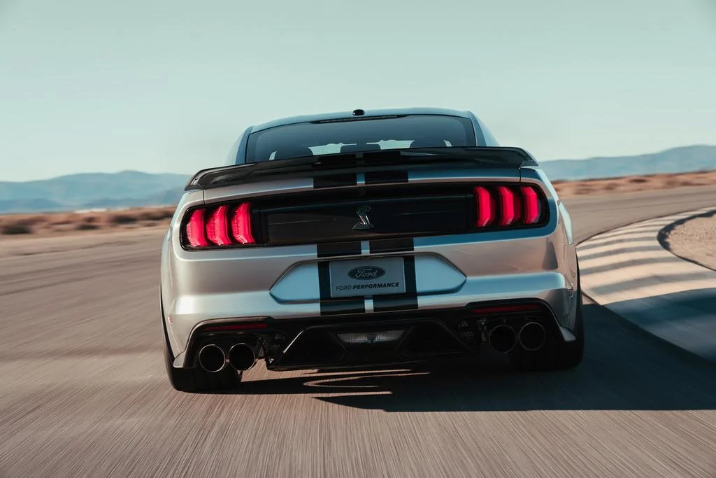 2020-Shelby-GT500-Mustang-Exterior--35_zpsvjipxmqe.webp