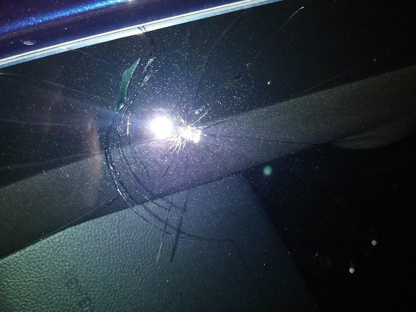 Windshield1.jpg