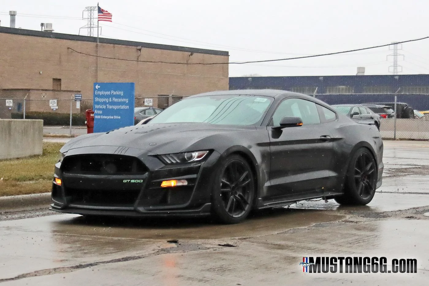2020-Shelby-GT500-Mustang-Black-Glow-Bumper-2.webp