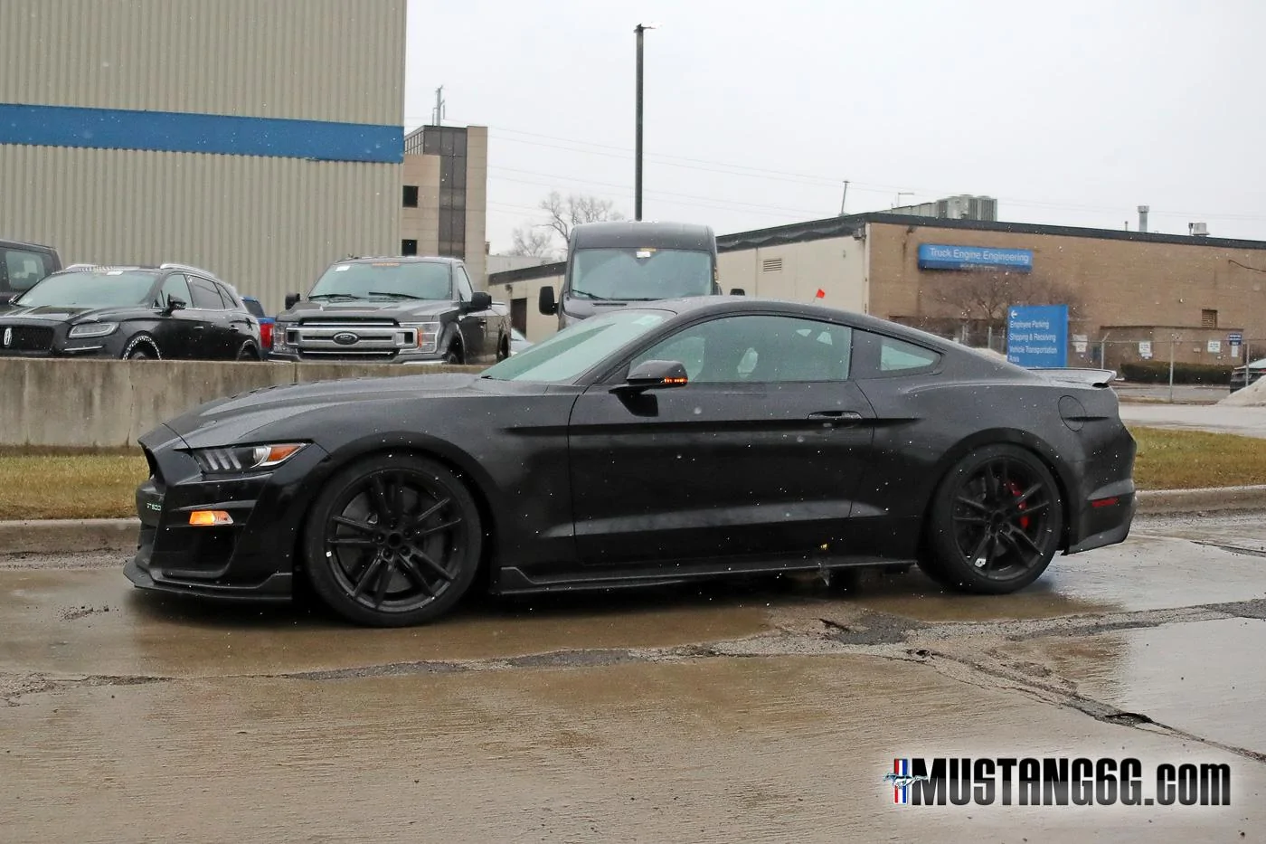 2020-Shelby-GT500-Mustang-Black-Glow-Bumper-6.webp