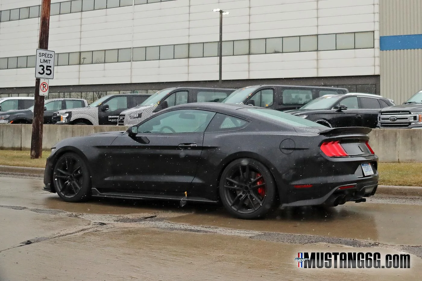 2020-Shelby-GT500-Mustang-Black-Glow-Bumper-8.webp