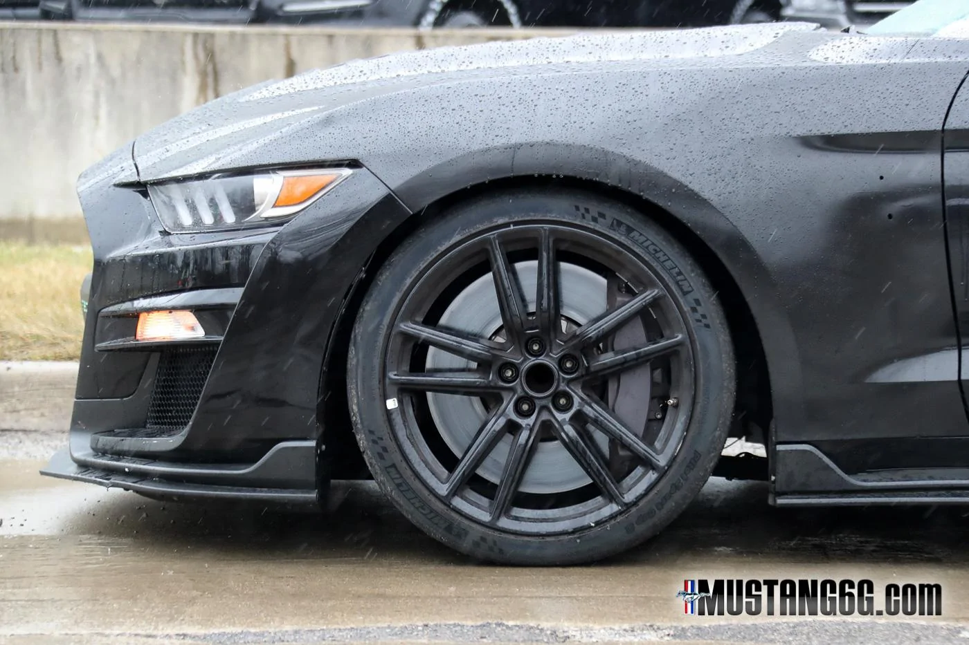 2020-Shelby-GT500-Mustang-Black-Glow-Bumper-11.webp