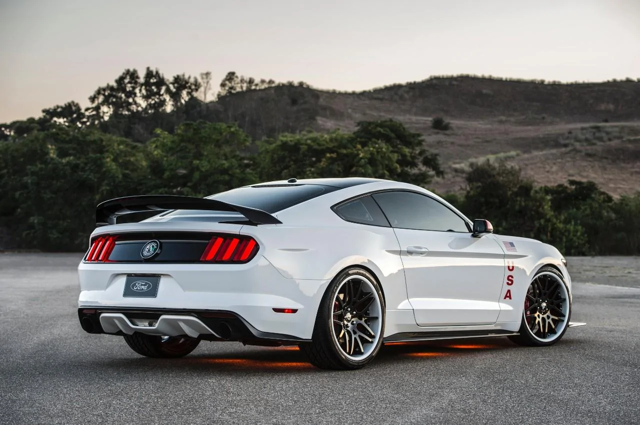 03-2015-ford-mustang-apollo-edition.webp