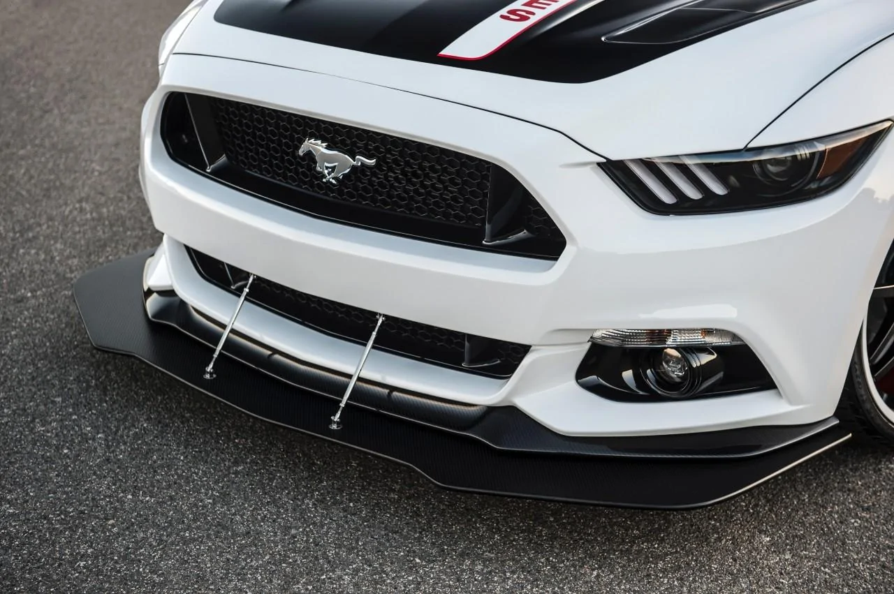 04-2015-ford-mustang-apollo-edition.webp