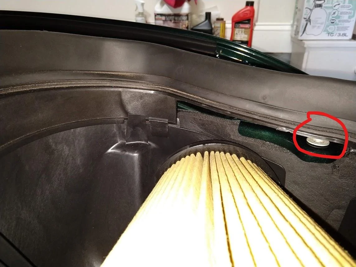 InkedBullitt_2 airbox_LI.webp