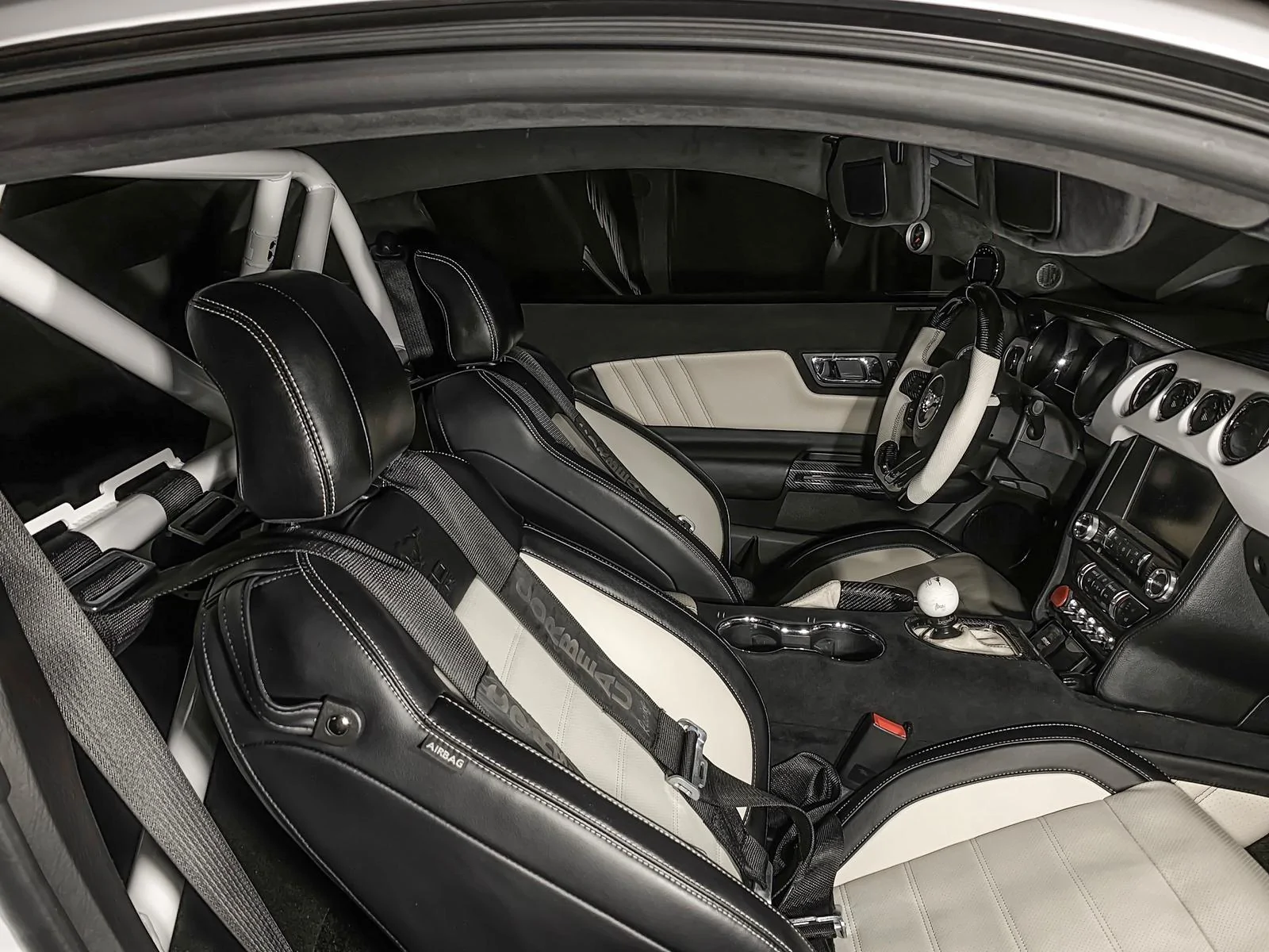i-D4WRpPC-X3.webp