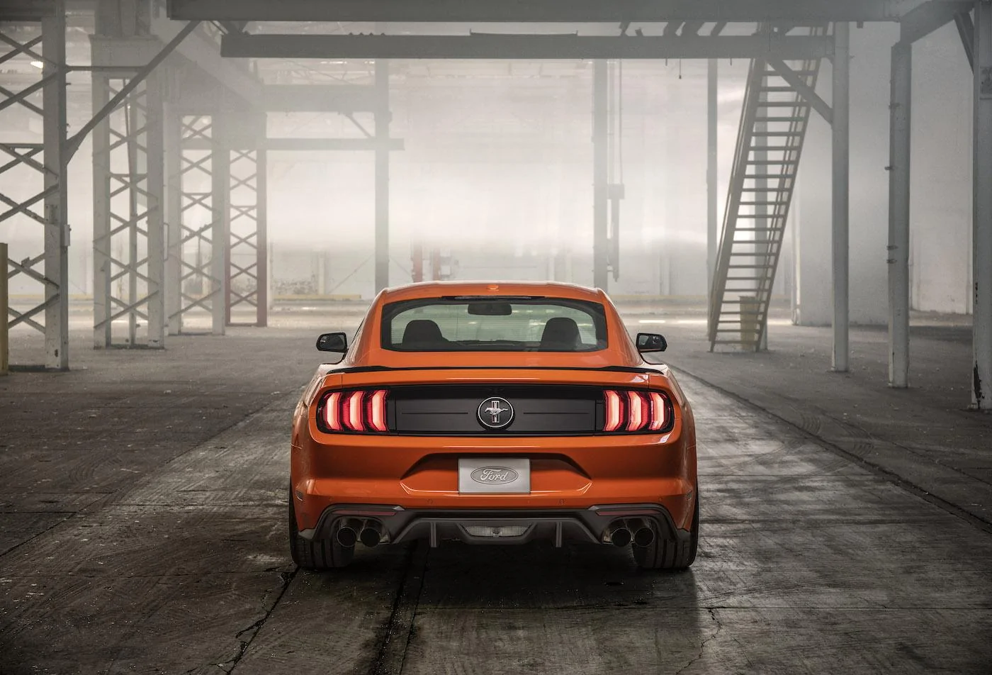 2020-mustang-ecoboost-hpp-05.webp