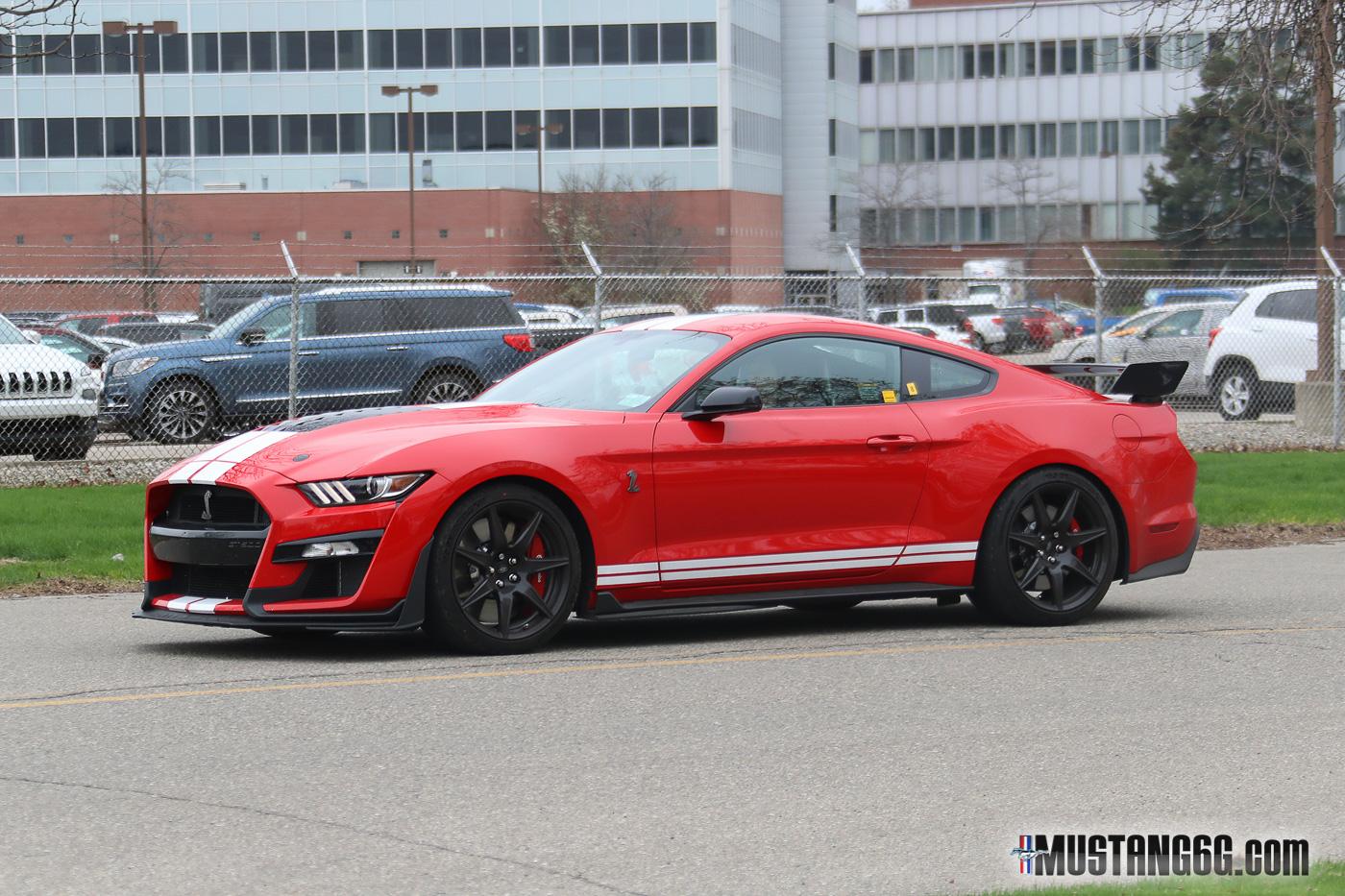 2020-Shelby-GT500-Mustang-Race-Red-5.jpg