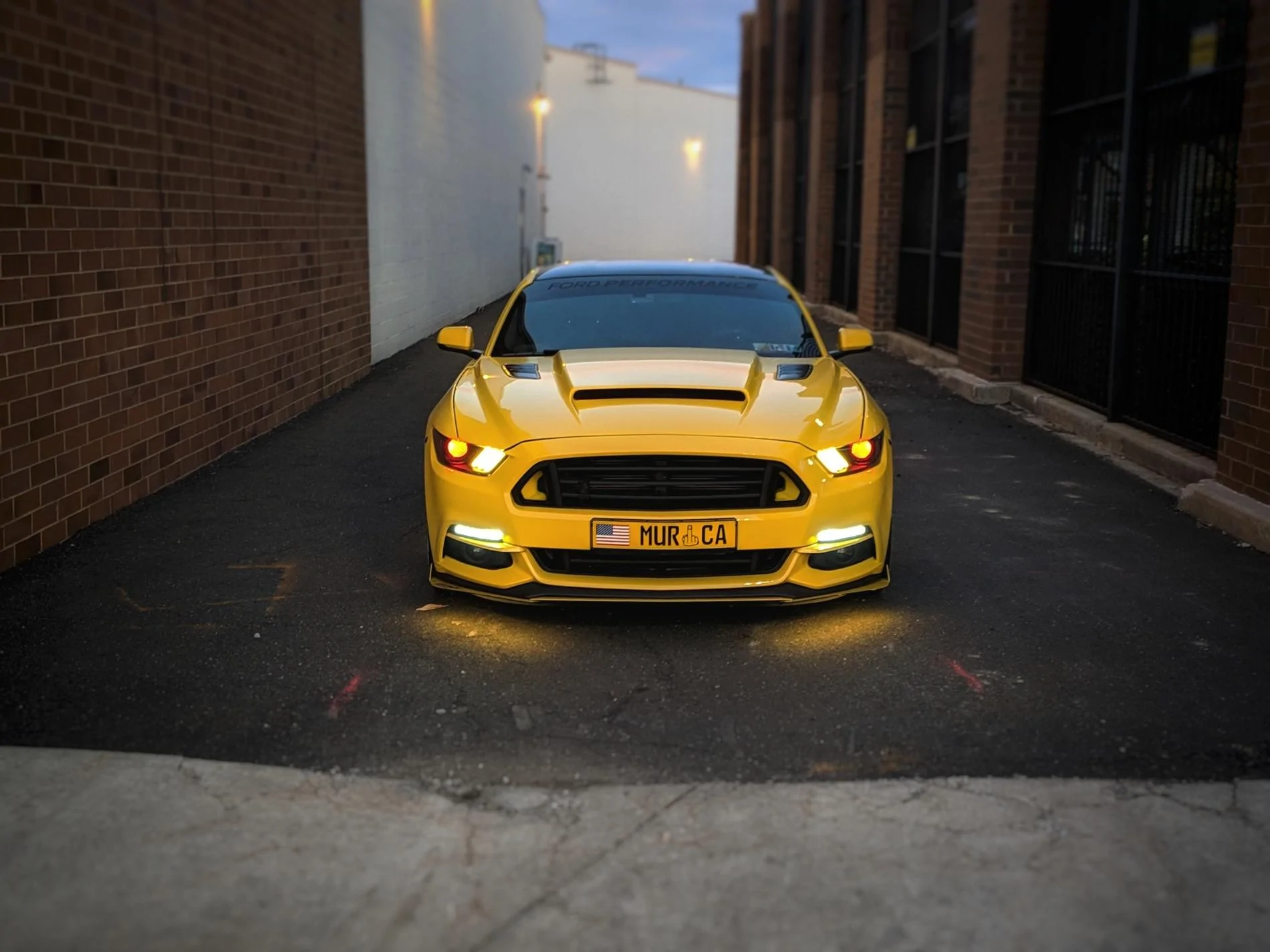 00100lPORTRAIT_00100_BURST20190422195045017_COVER-01.webp