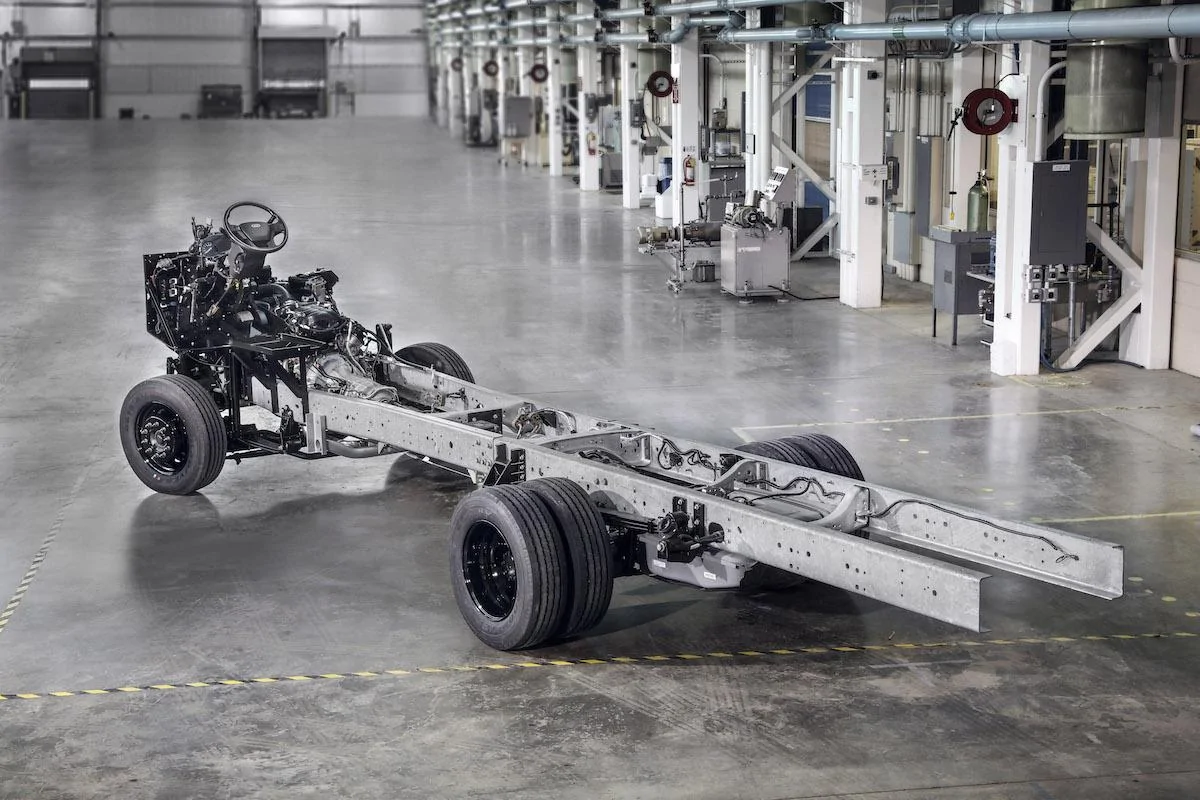 2020-ford-stip-chassis-f53-f59-v8-rear.webp