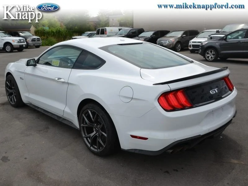 b_5b6491676dad4_121479558_2019_Ford_Mustang.webp