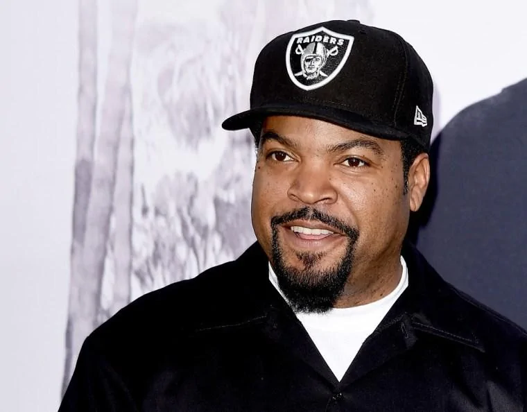 ice-cube-disney-oliver-twist-musical.webp