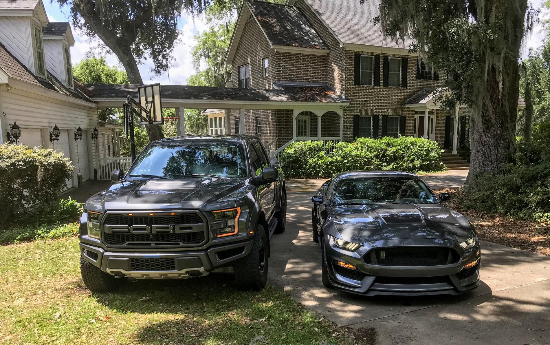GT350andRaptor006.jpg