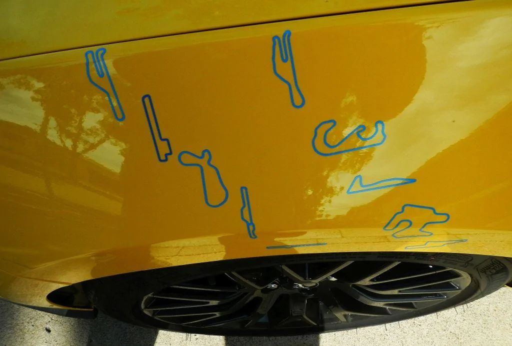 YellowCarPitStripesDSCN4728.webp