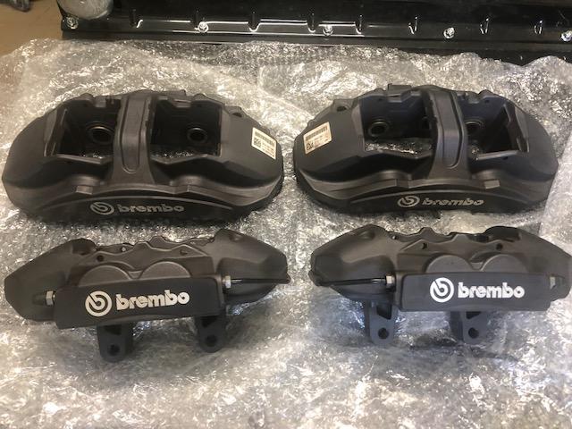 GT350 Brake Calipers #2.jpg
