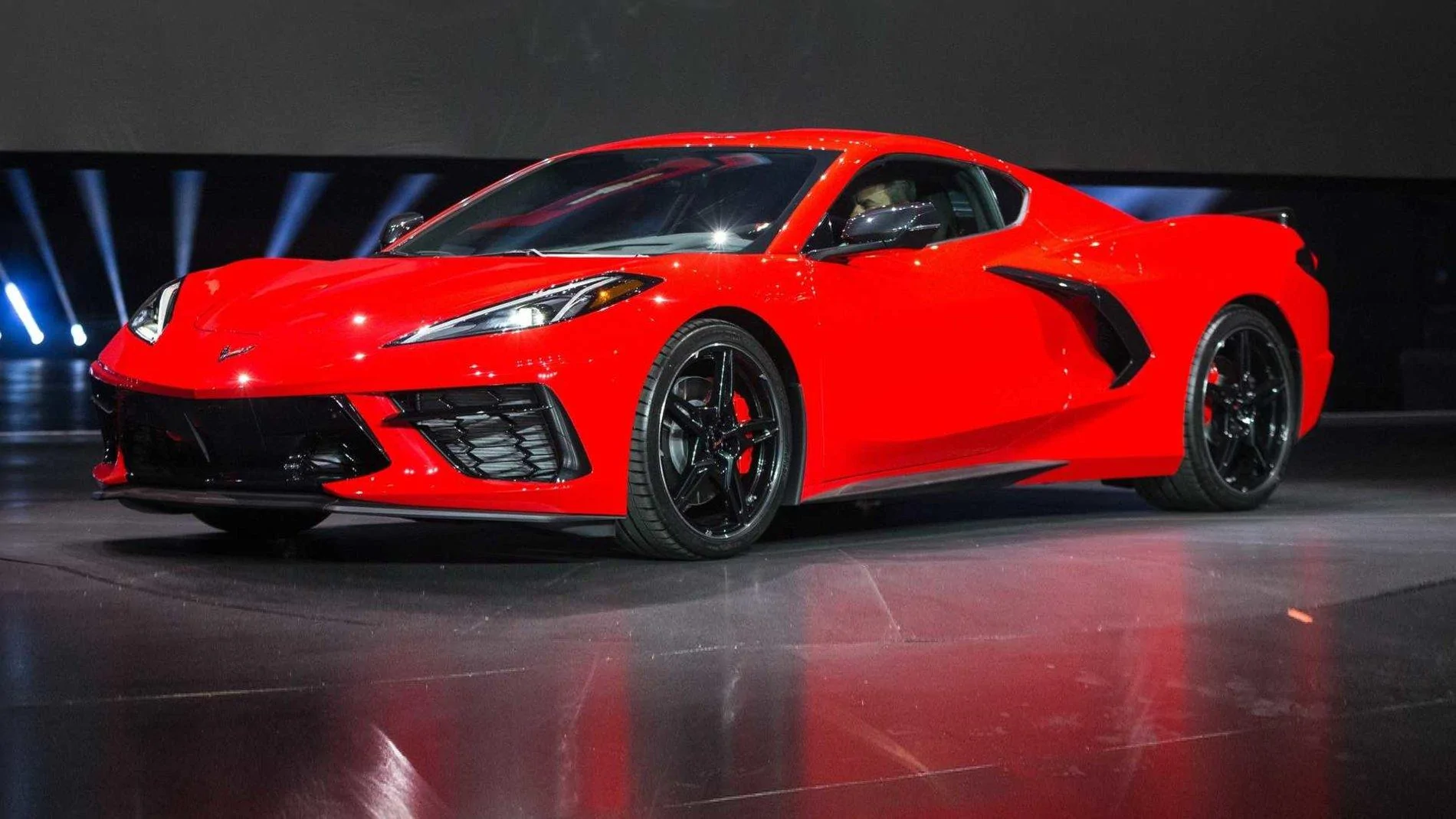 2020-chevrolet-corvette-stingray.webp