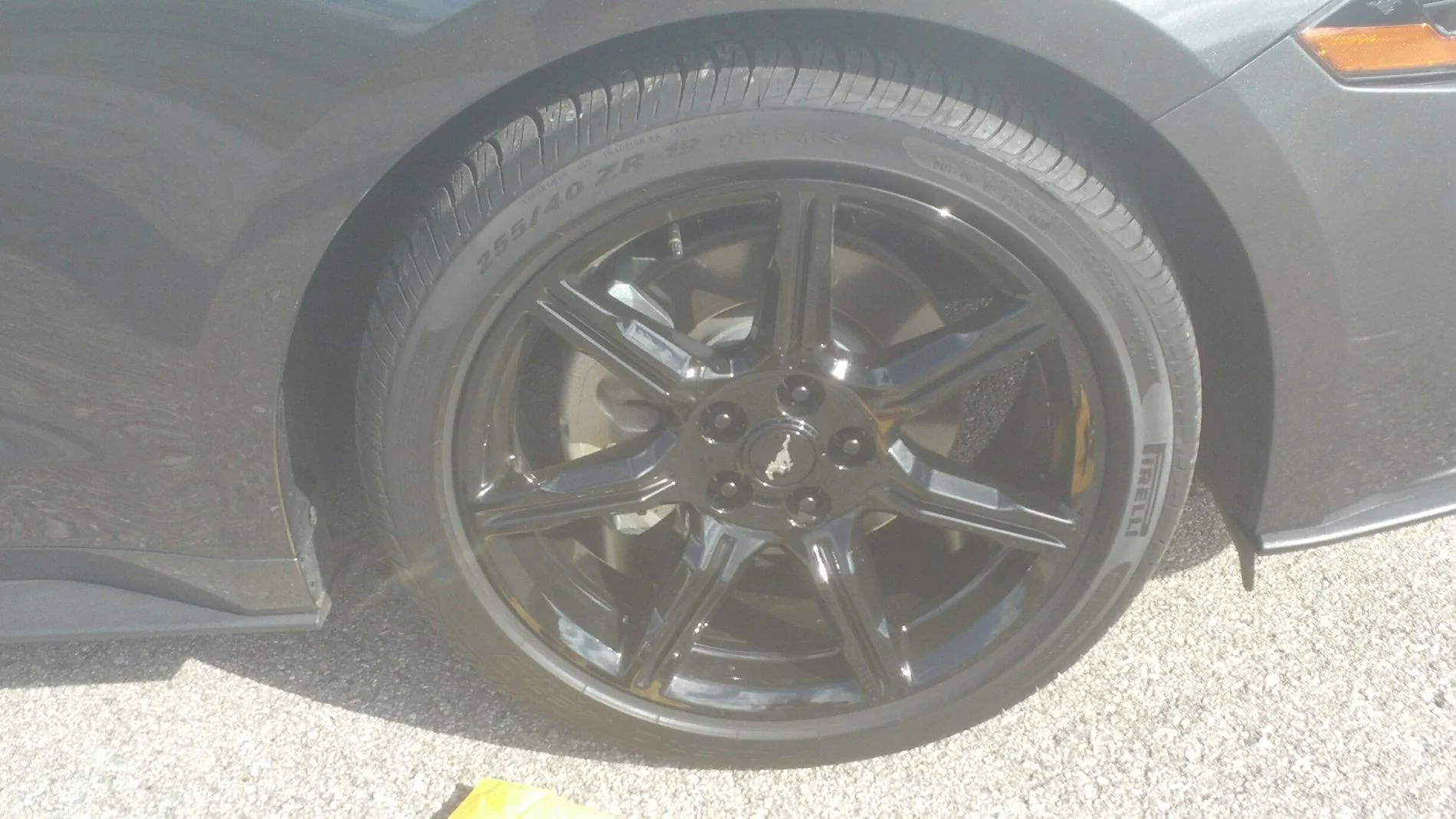 Lugs black.webp