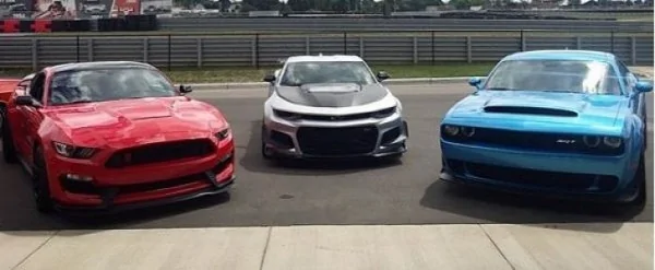 2018-challenger-hellcat-widebody-camaro-zl1-1le-and-mustang-gt350r-finally-meet-119498-7.webp