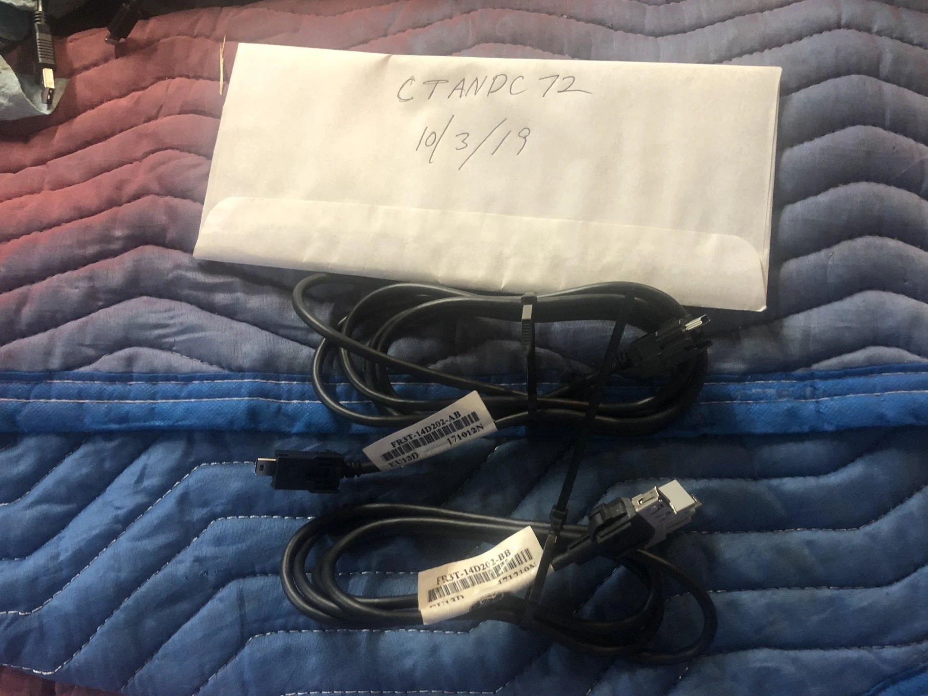 USB Cables 1 M6G.webp