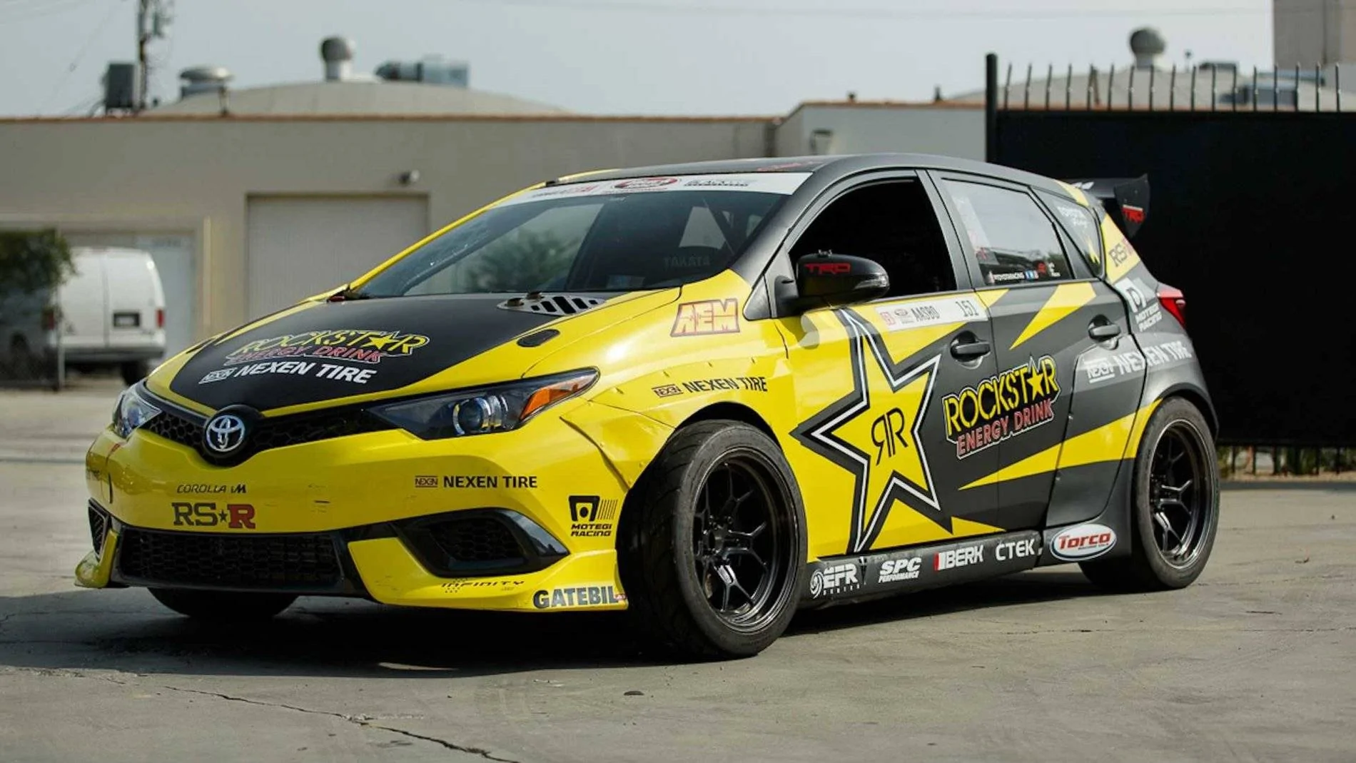 toyota-corolla-im-hatchback-papadakis-formula-drift.webp