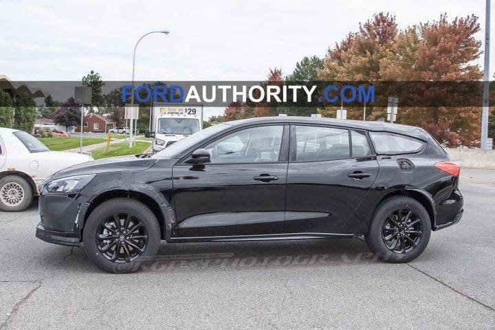 2023-Ford-Fusion-Mondeo-Mule-Exterior-Spy-Shots-October-2019-006-720x480.jpg