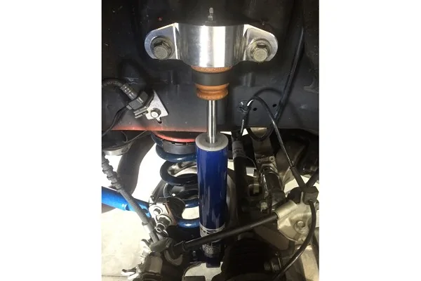 steeda-billet-rear-shock-mount-10mm-rear-shocks-2015-2017-s550-01.webp