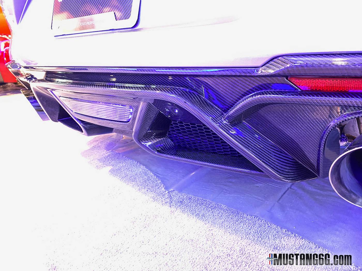 Anderson-Composites-2020-Shelby-GT500-Build-SEMA-2019-20.jpg