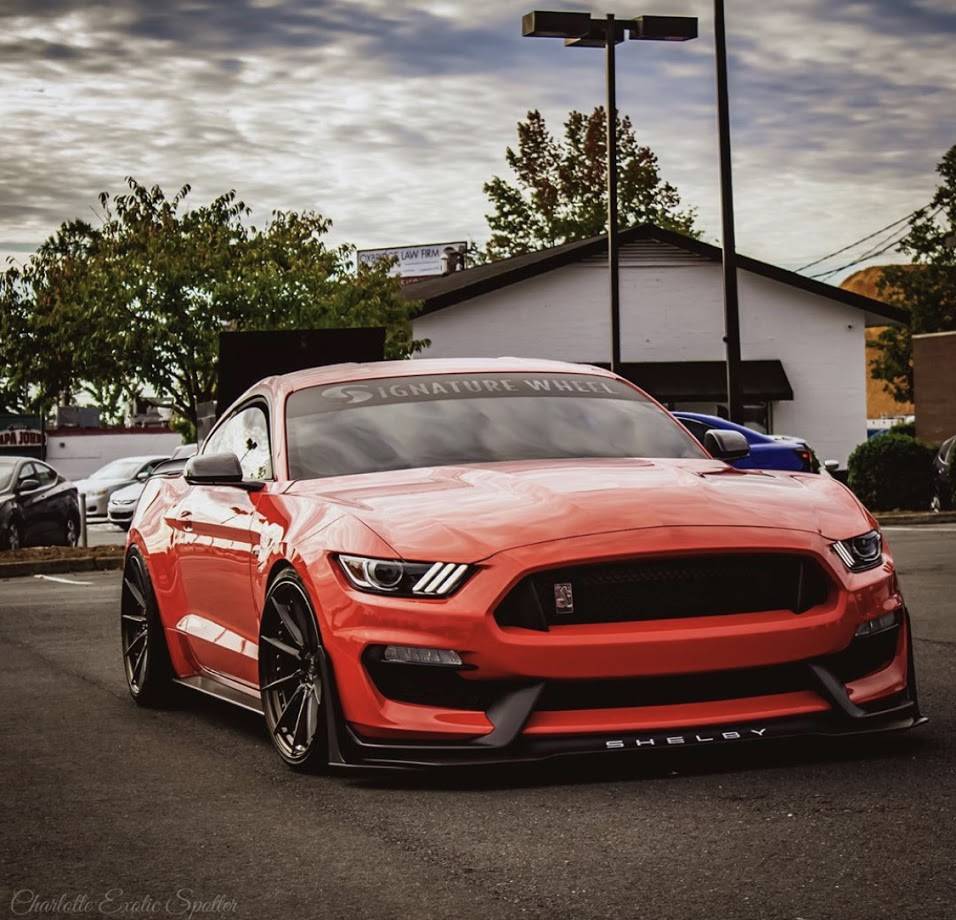 bagged red 350 signature wheel.jpg