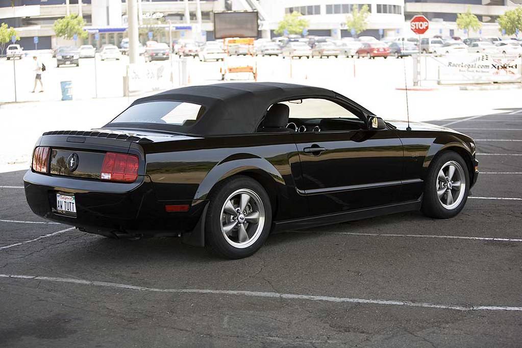 Mustang2006TopUpRRV.jpg