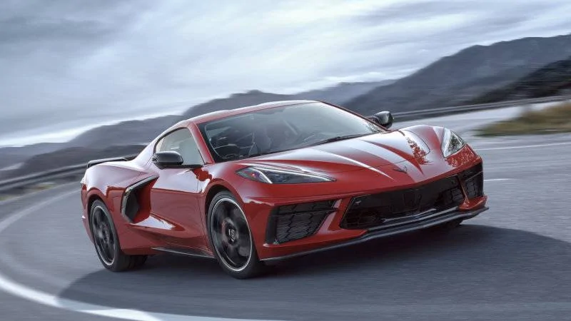 2020-chevrolet-corvette-c8-033.webp