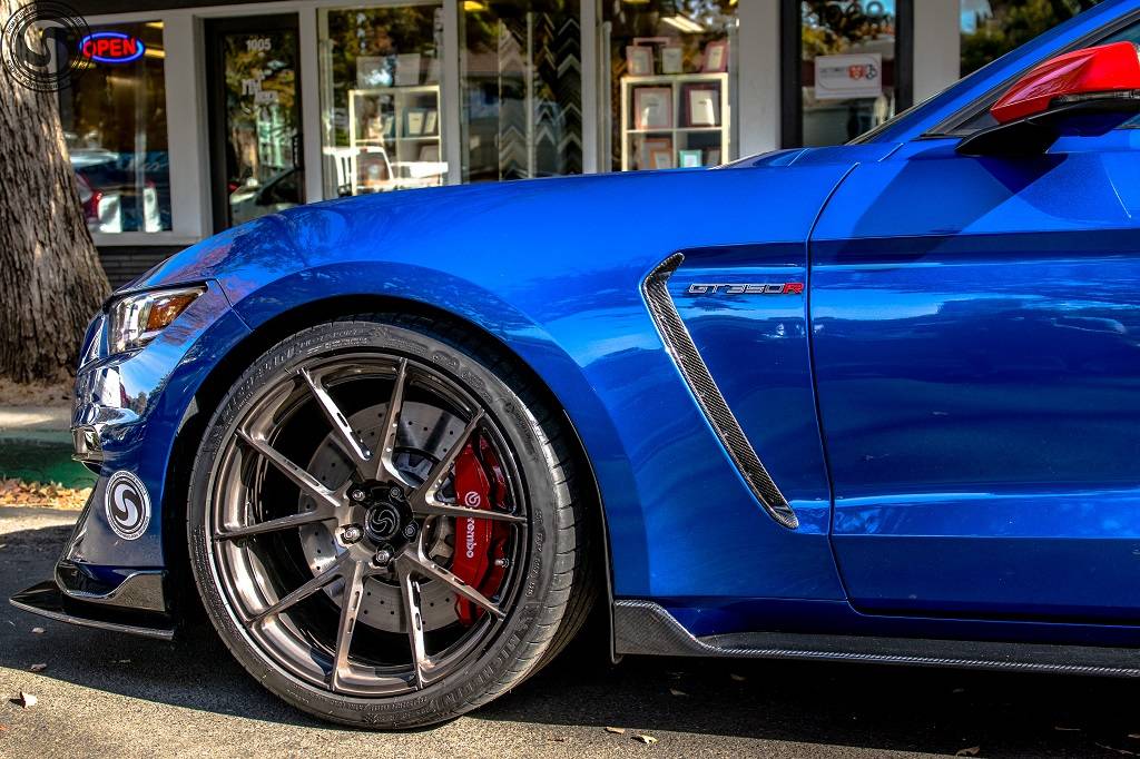 SV801 GT350R Brushed Triple Black Tinted 2 (1 of 6).jpg