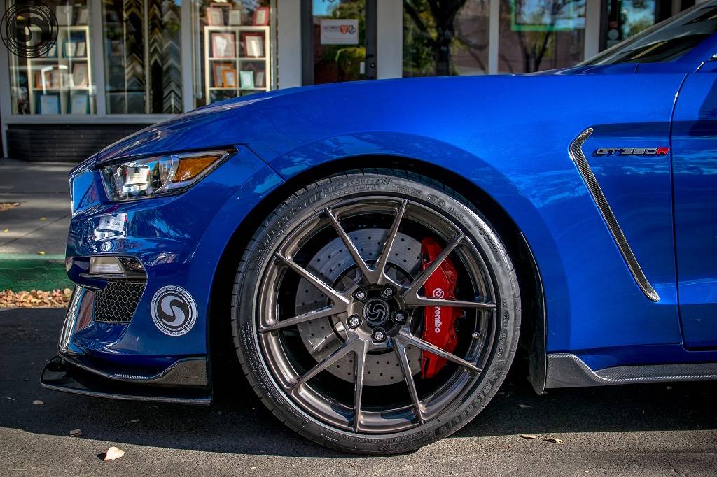 SV801 GT350R Brushed Triple Black Tinted 2 (3 of 6).jpg