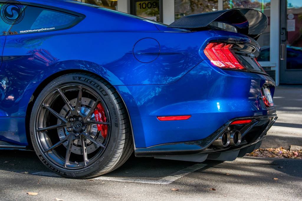 SV801 GT350R Brushed Triple Black Tinted 2 (5 of 6).jpg