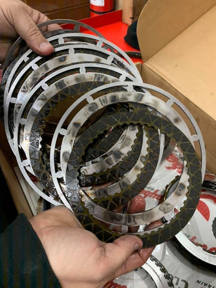 Clutch03.jpg