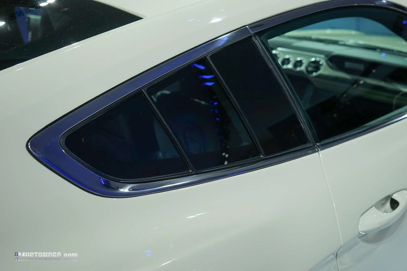 2015 Mustang 50 Year Limited Edition - Wimbledon White-louvered.webp