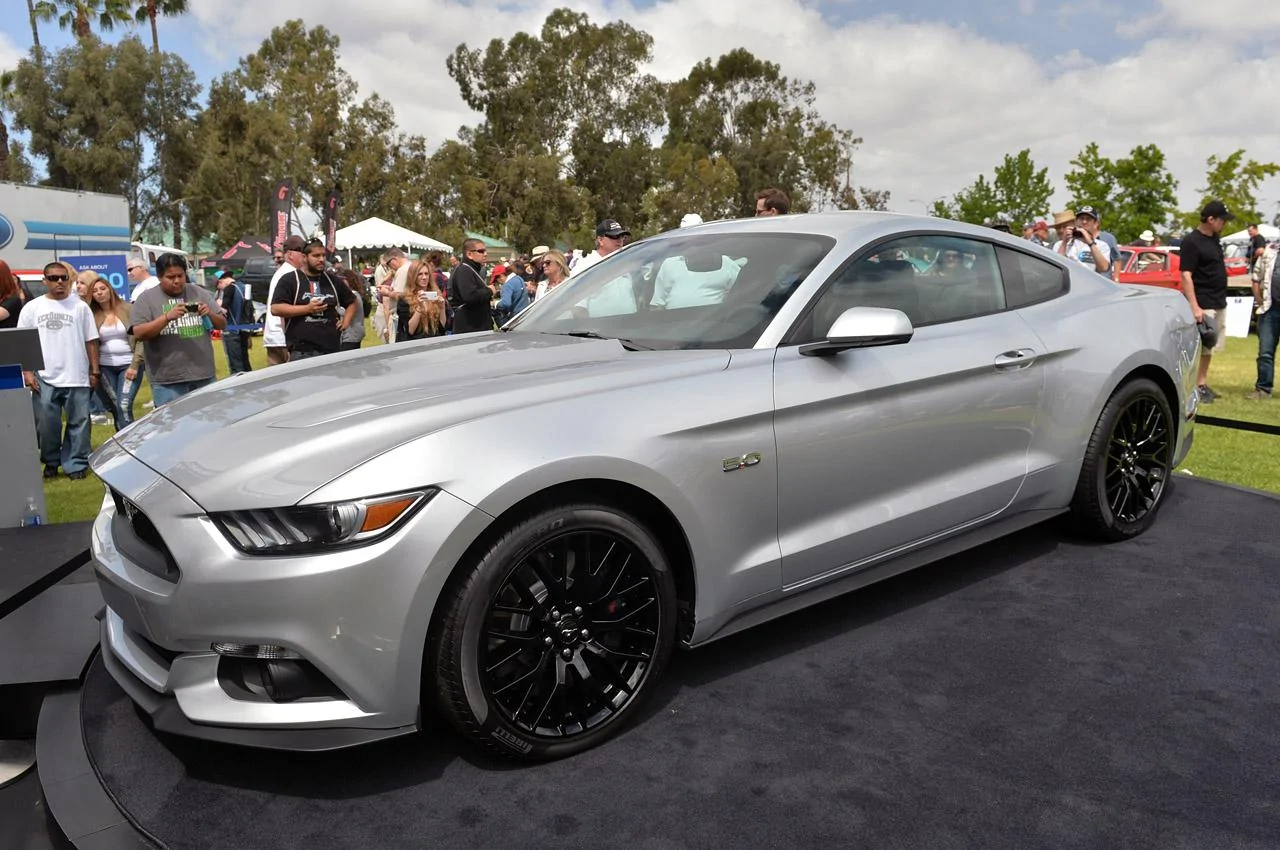ingot-silver-2015mustang5.webp