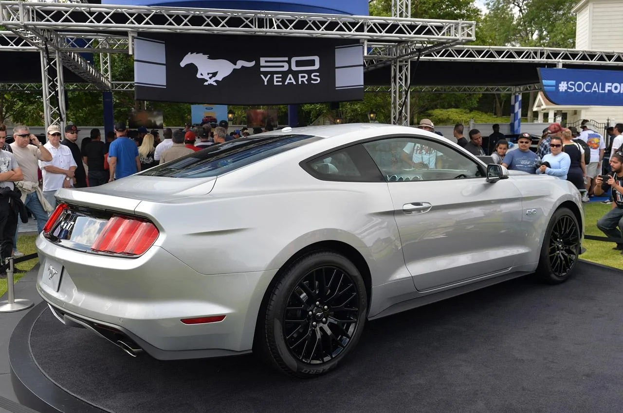 ingot-silver-2015mustang6.webp