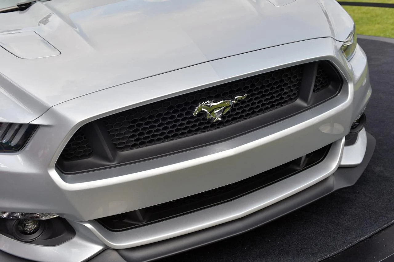 ingot-silver-2015mustang11.webp