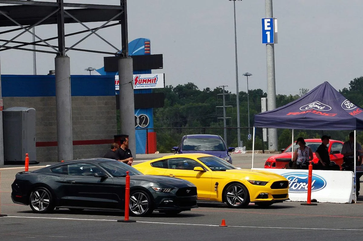 2015-Ford-Mustang-EcoBoost-side-by-side.webp