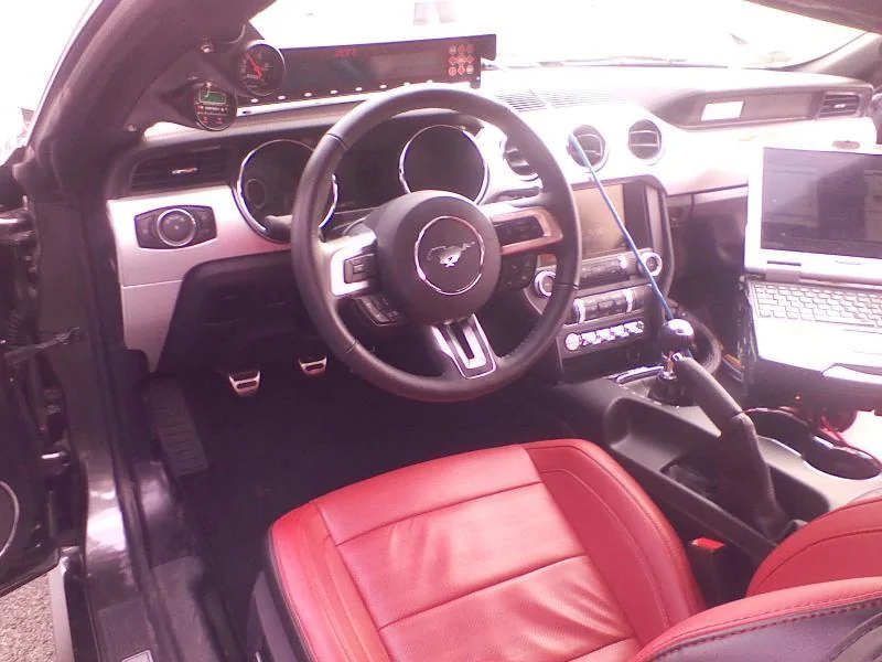 mustang-redline-interior2.webp