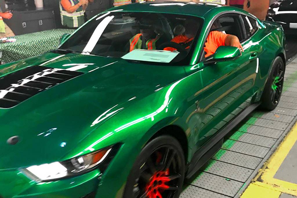 GT500-001-Green-Hornet-3.jpg