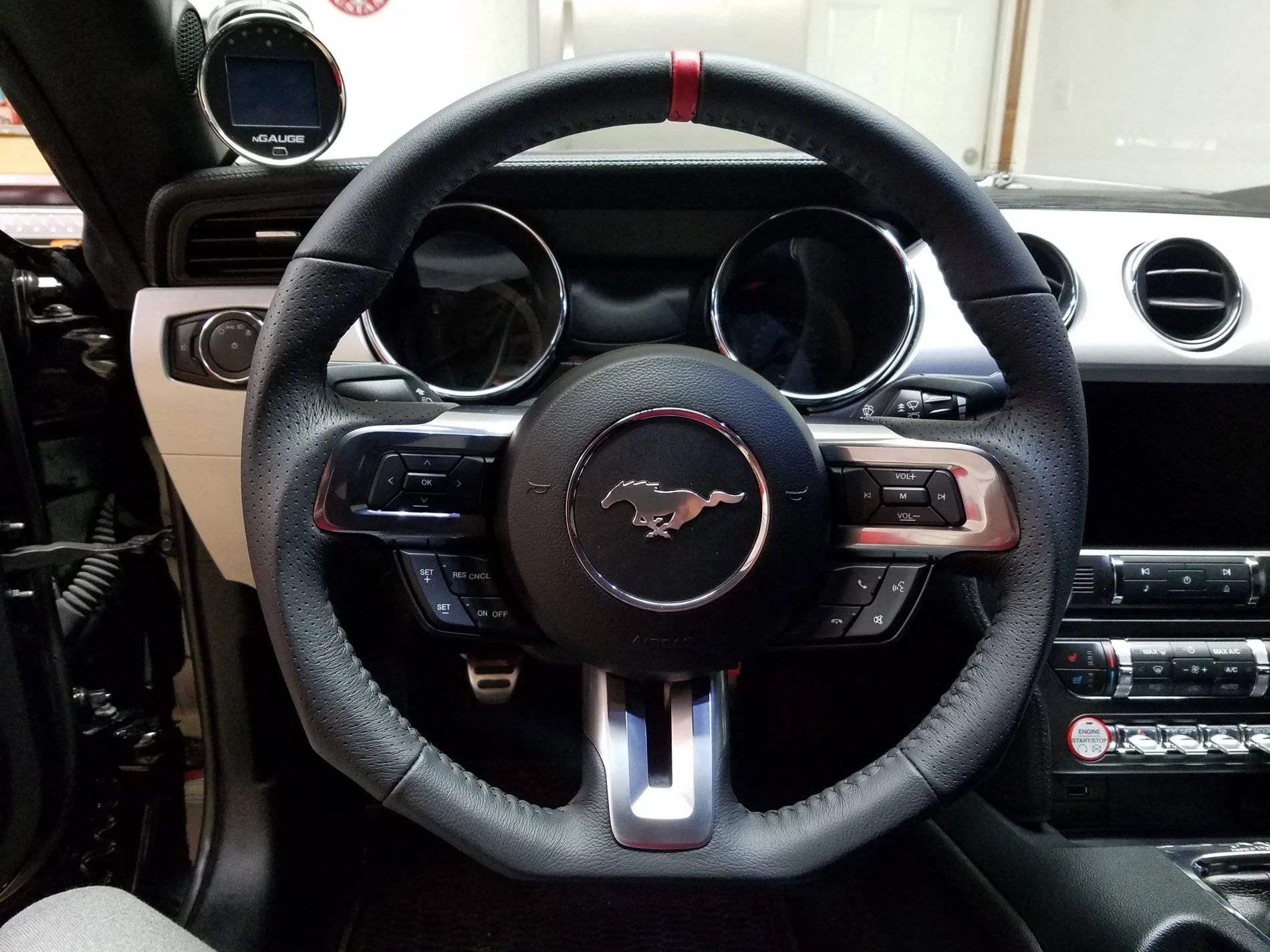 CJ Steering Wheel.webp