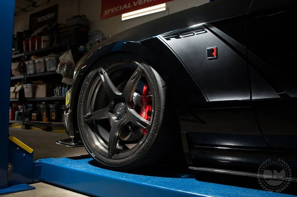 SV901 S197 Brushed Triple Black (1).webp
