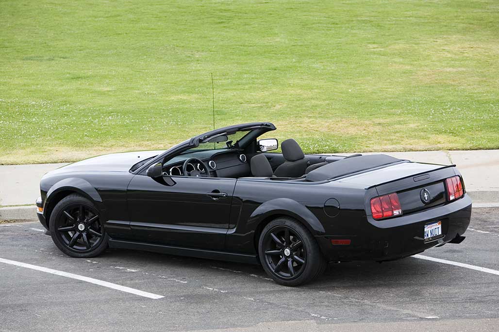 Mustang2006HiLRVmtSoledad.jpg