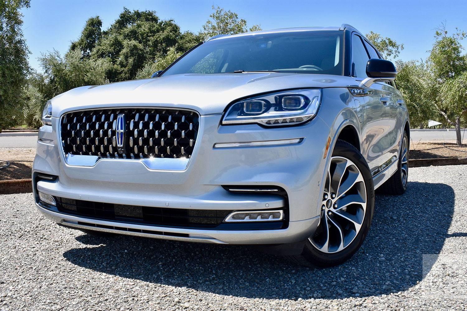 2020-lincoln-aviator-first-drive-review-4-1500x1000.jpg