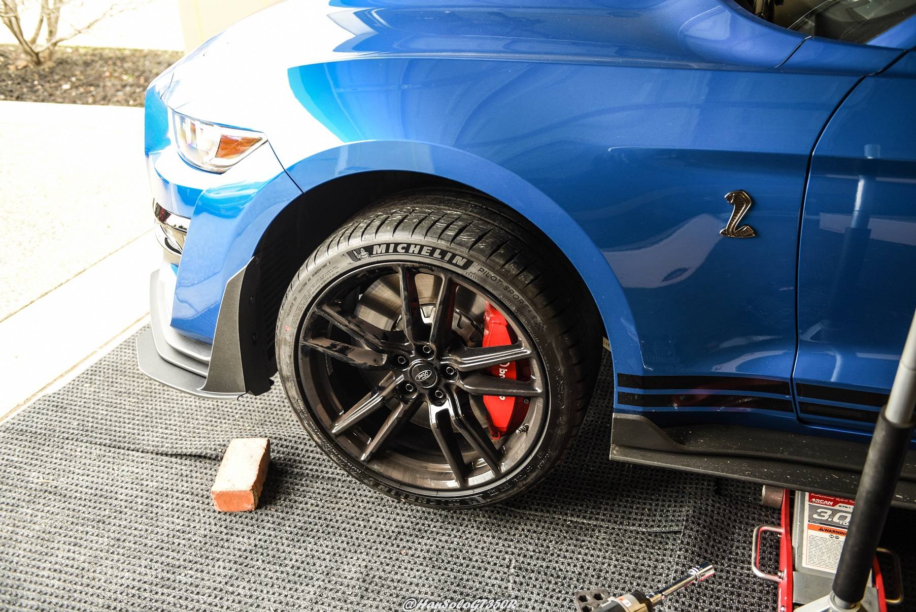 Titanium Lug Nut GT500 OEM Wheel (12 of 12).jpg