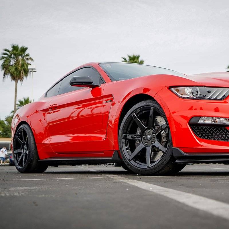 shelby_gt35_gt350r_forged_wheels_11_5c1ffa76213f2beb3e385057736a5b0656e7e139.jpg